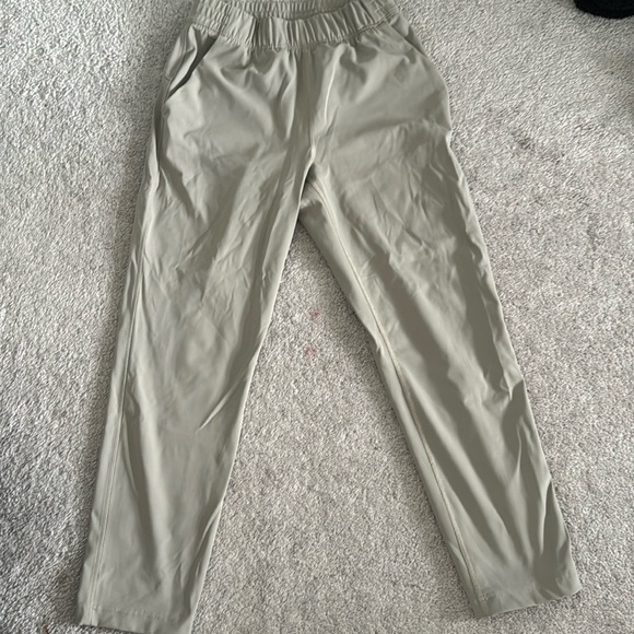 Babaton / Group by Babaton Aritzia Weekender Pants - Picture 1 of 4